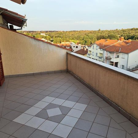 Ferienwohnung Helena Pula Exterior foto