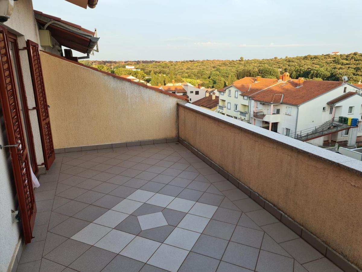 Ferienwohnung Helena Pula Exterior foto