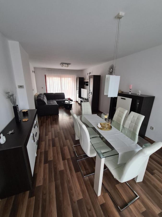 Ferienwohnung Helena Pula Exterior foto