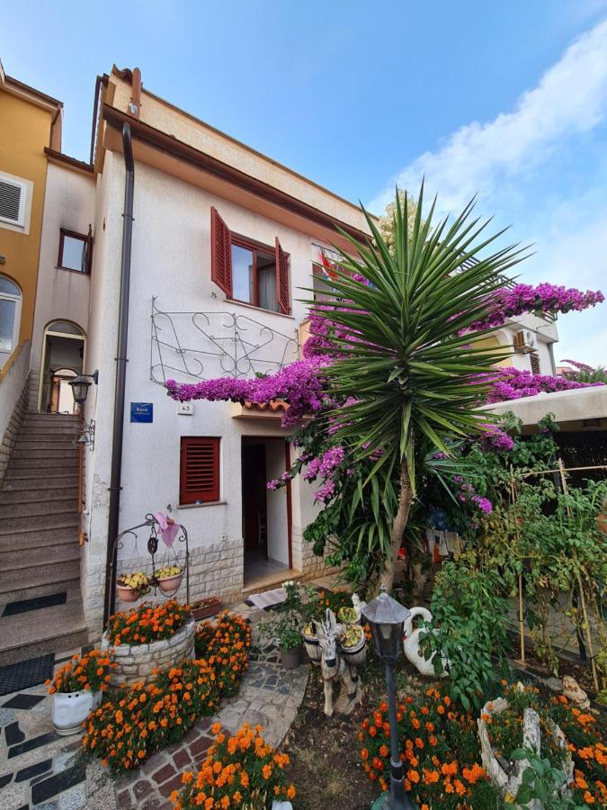 Ferienwohnung Helena Pula Exterior foto